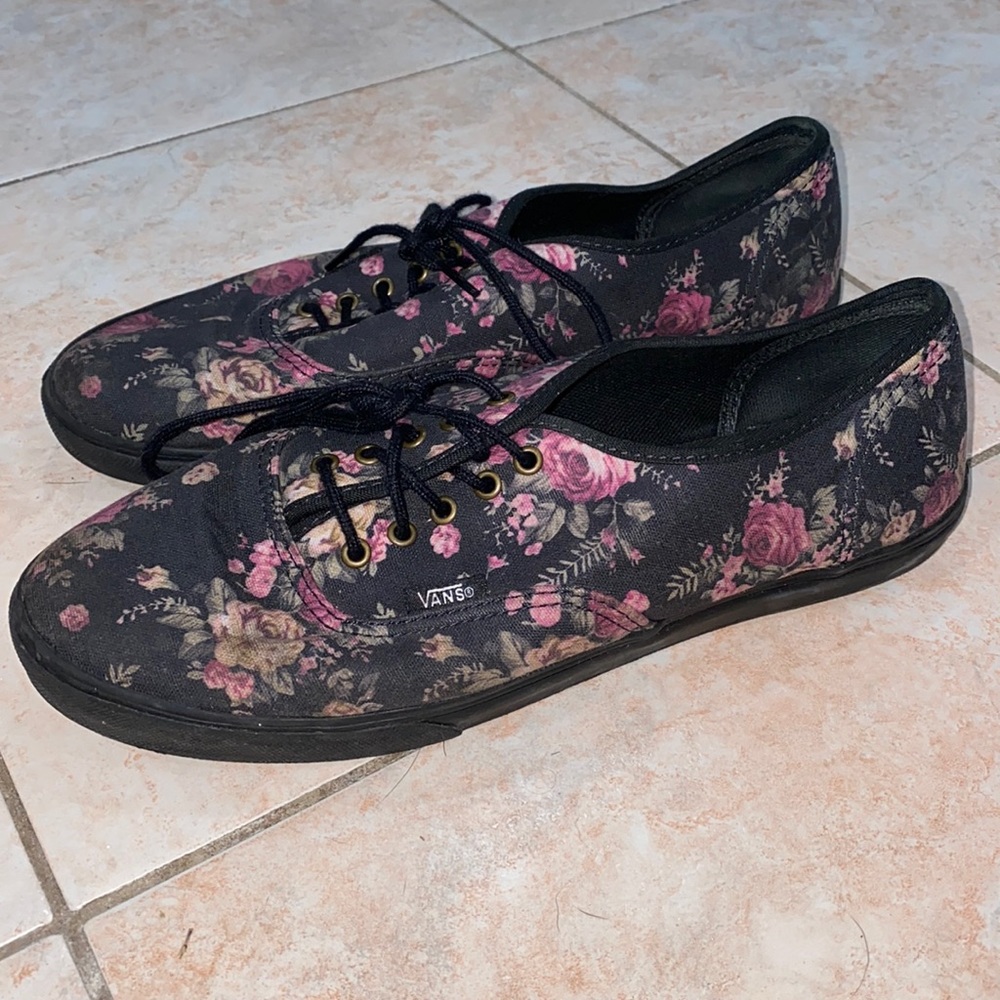Women’s vans sneakers
